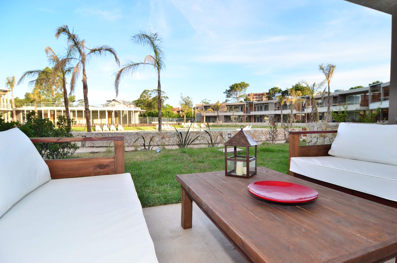 Terraza con parrilla.